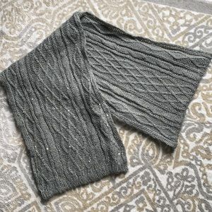 DKNY scarf with sequins